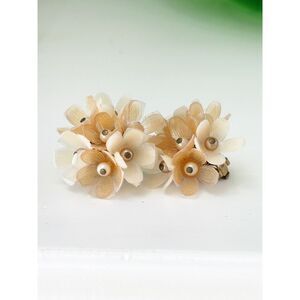 Vintage Japan Plastic Flower Cluster Earrings Peach and Cream